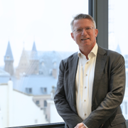 Met minder zorg, meer gezondheid: zo krijgen we dat voor elkaar