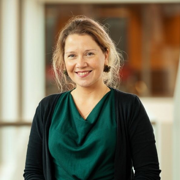 Keynote speaker Jessica Kiefte-de Jong ( RD, PhD, Full Professor of Population Health): 'Social determinants and Population Health Mangement' Keynote speaker Jessica Kiefte-de Jong ( RD, PhD, Full Professor of Population Health): 'Social determinants and Population Health Mangement'