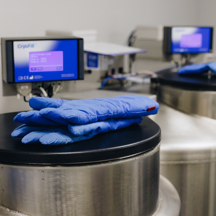 GMP Nitrogen storage tanks for cryopreservation